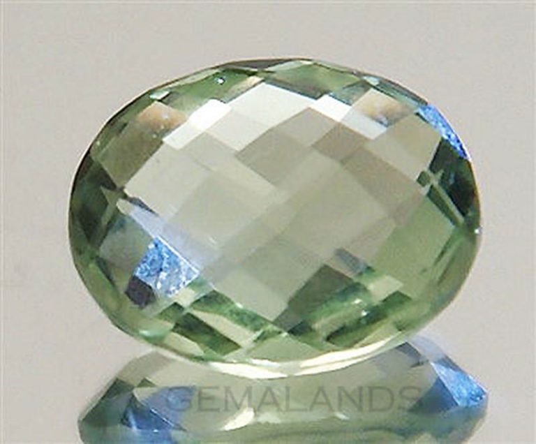 Peridoto Verde O Olivino Natural Con Talla Ovalada De 6,71 Quilates