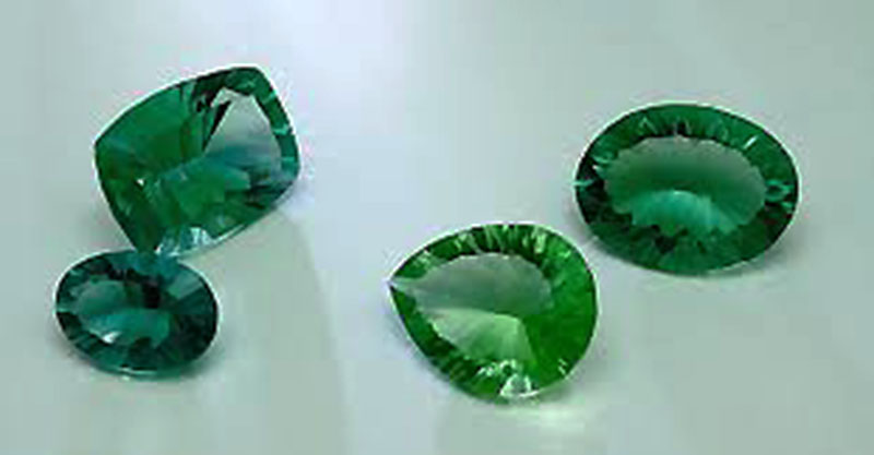 Fluoritas naturales de verde intenso ideal para anillos